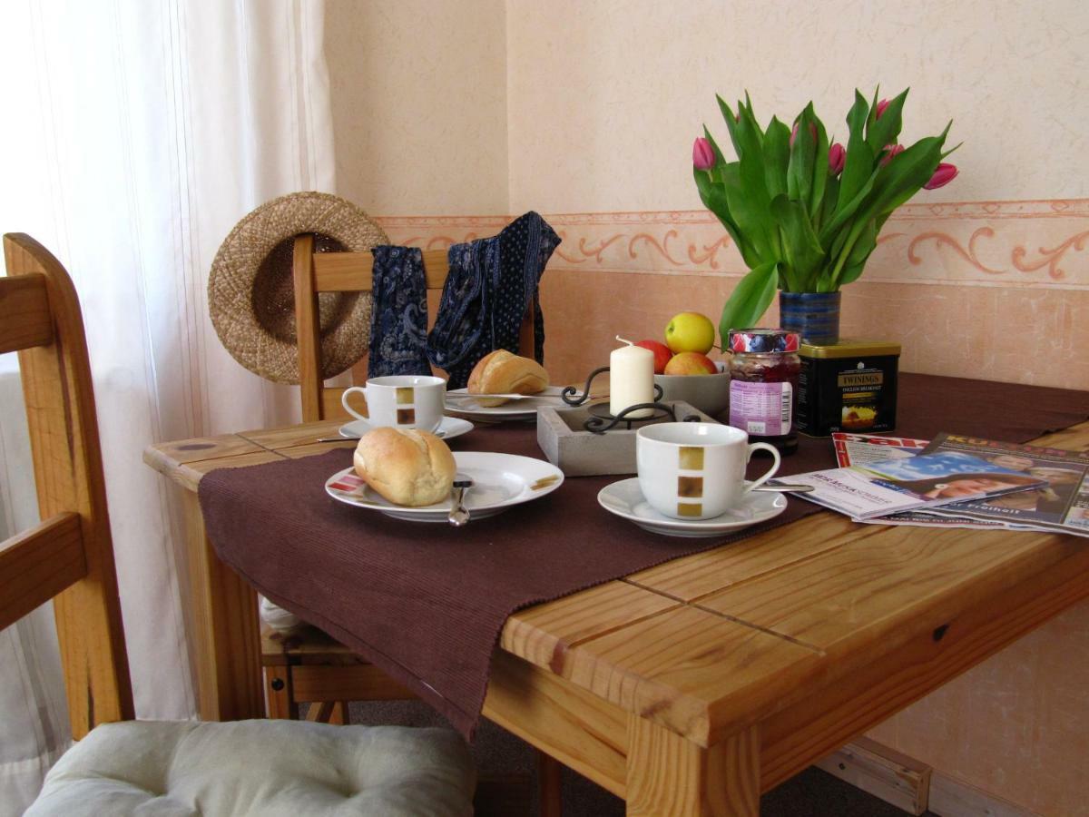 Ferienwohnung แอร์ฟวร์ท ภายนอก รูปภาพ